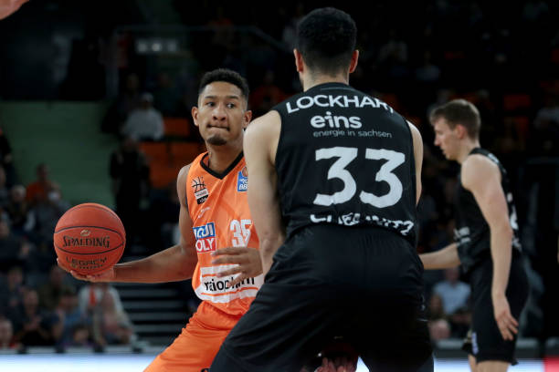 湖人与金州 湖人与金州